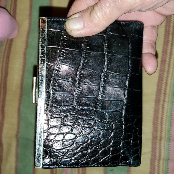 ANN TAYLOR Black Faux Snakeskin Embossed Wallet - Picture 9 of 9